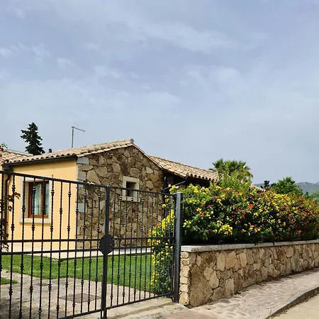 Villa Mathias *